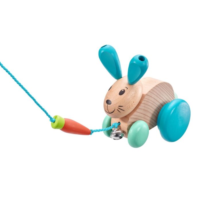 Weiteres Spielmaterial vom Artikel 62100, Henny Hoppel, Nachzieh-Hase, Schiebe-und Nachziehspielzeug mit Glöckchen aus Holz, 13 cm